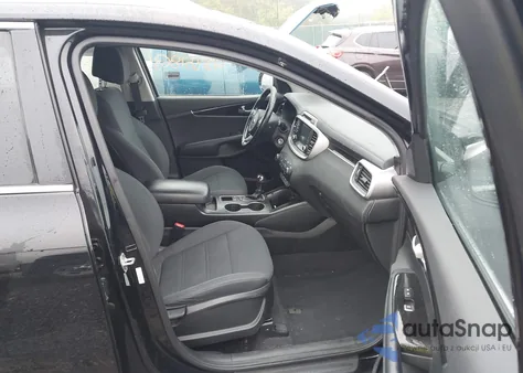 2017 Kia Sorento 2.4L Lx z USA, uszkodzony, nr VIN 5XYPG4A30HG254825